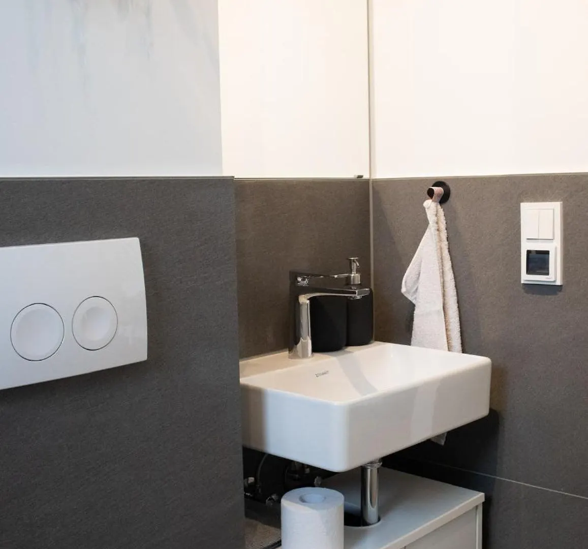 Zentrale Wohnung Im Szeneviertel 2,5Km Bis Zur Koe Düsseldorf Niemcy